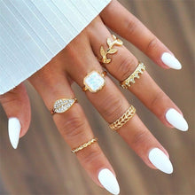 Load image into Gallery viewer, Leaf Crystal Crown Women's Ring Set